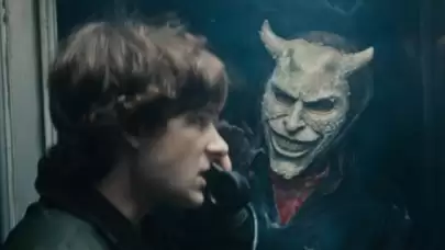 "Siyah Telefon Serisinin Yepyeni Filmi Heyecanla Bekleniyor!"