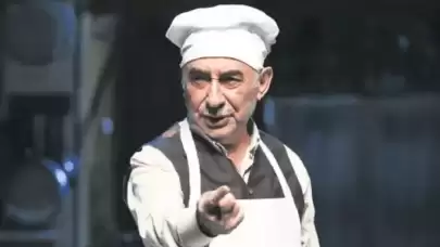Usta oyuncu Şener Şen 40 yıl sonra son kez sahnede