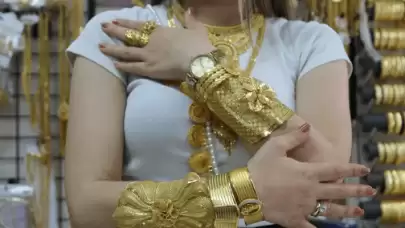 Düğün sezonunda imitasyon takı modası gündemde
