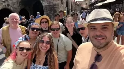 Deniz Genesis Grubu, Amerikalı tiyatro öğrencilerini Türkiye ve Yunanistan'da misafir etti.
