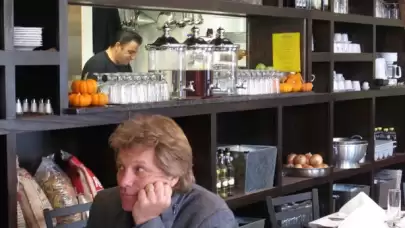 Jon Bon Jovi’den Dayanışma Modeli: Restoranda Zorunlu Hesap Yok