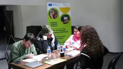 Ankara’da Sanat Köprüsü: Gürcü ve Türk Sanatçılar Atölyede Buluştu