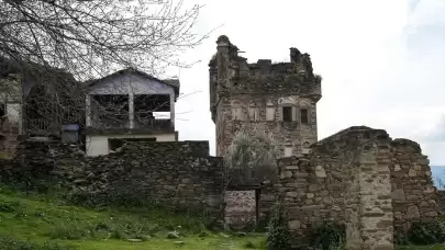 Ege’de Bir Orta Çağ Esintisi: Arpaz Kulesi Turizmin Yeni Gözdesi Olmaya Aday