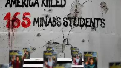 İran’da anma töreni: Gençler için sessiz yürüyüş