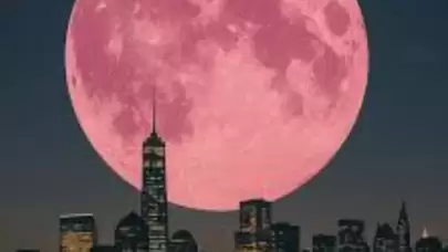 Nisan Dolunayı Gökyüzünde: Yeni Başlangıçların Simgesi