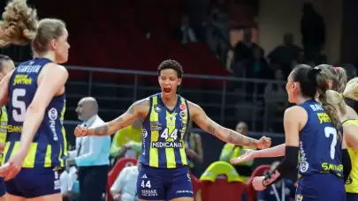 Fenerbahçe Medicana Kupaya Bir Adım Daha Yaklaştı: Hedef Dörtlü Final!