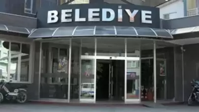 İzmir’de İş Vaadiyle Vurgun İddiası: Belediye Adı Kullanılarak Dolandırıcılık