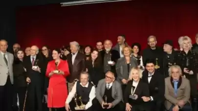 Kültür Sanat Ajandasında Zirve: Tiyatro Dünyasının En Prestijli Gecesi Yaşandı