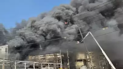 Güney Kore’de otomobil parça fabrikasında yangın