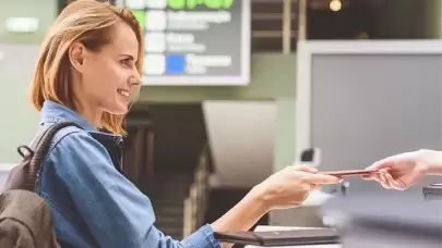 Katar’dan Yolculara Kolaylık: Vizeler Ücretsiz Uzatılacak