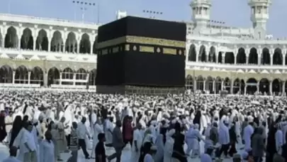 Sınav Değil, Maneviyat Ödülü! MEB ve Hayrat Vakfı İş Birliğiyle Dev Yarışma: Dereceye Giren Öğrenciler Kutsal Topraklara Gidiyor