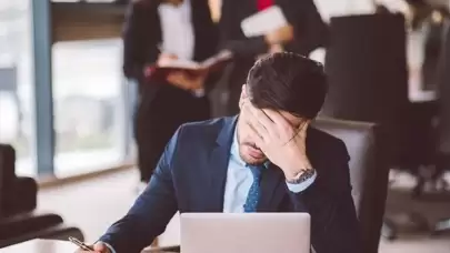 Okullarda Gizli Tehlike Mobbing! Öğretmenler Arasında Kaygı Artıyor: Ya Yaşıyorlar Ya Tanıklık Ediyorlar