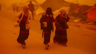 Kum fırtınası Filistin’de hayatı olumsuz etkiledi
