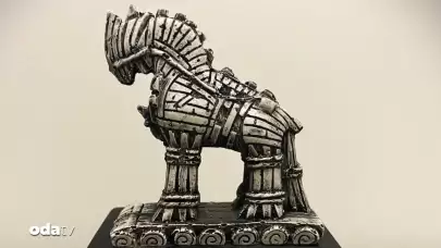 Otuz Yıllık Bir Kültür Geleneği: Troya Sanat Ödülleri Görkemli Bir Törenle Dağıtıldı