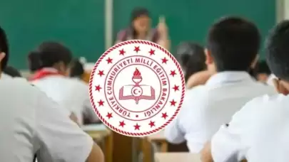 Sınıflar Boş Kaldı, Gözler Bakanlığa Çevrildi! Türkiye Genelinde Eğitim Durdu: Sendikaların İş Bırakma Eylemine Velilerden Tam Destek Geldi! Peki, MEB Neden Resmi Bir Ara Vermedi?