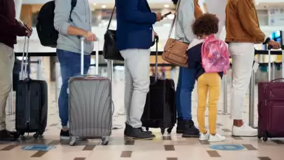 Nisan Ayının İlk Müjdesi: 12 Ada İçin Kapıda Vize Uygulaması Resmen Uzatıldı