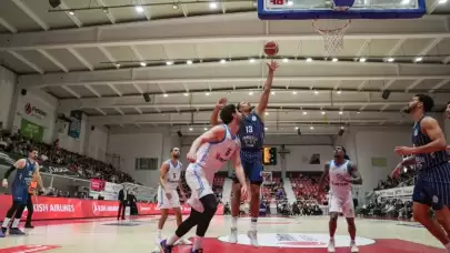 Anadolu Efes'ten Aliağa Petkimspor'a fark: 85-60