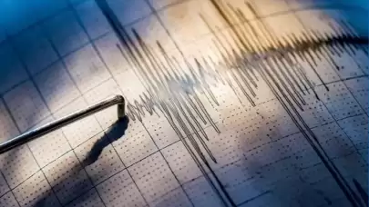 Japonya’da 7.4 büyüklüğünde deprem