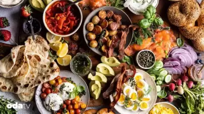 Lezzetin Sosyal Hali: Kahvaltı ve Öğle Yemeği Arasındaki Gastronomik Köprü