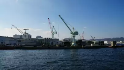 Japonya’da yüksekten düşen işçiler yaşamını yitirdi