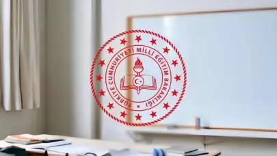 Okul Müdürleri ve Öğretmenler İçin Yeni Sorumluluklar Kapıda! MEB Sınav Denetimini Dijitalleştiriyor: Sınav Güvenliğinde "Karekod" ve "Anlık Raporlama" Dönemi Başladı