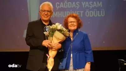 Livaneli’ye Büyük Onur: Cumhuriyet Ödülü Verildi