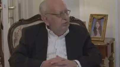 Türk siyasetinin önemli isimlerinden Hüsamettin Cindoruk yaşamını yitirdi