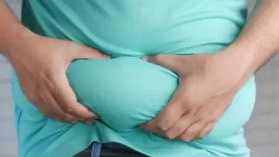 Göbek yağı sadece görüntü değil: Beyni de etkiliyor