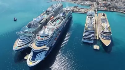 Kuşadası Limanı’nda Kruvaziyer Bereket: Bir Günde 10 Bin 800 Turist