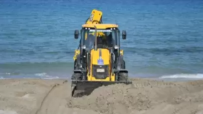Kuşadası’nın gözdesi Kadınlar Denizi Plajı yaz sezonuna hazırlanıyor