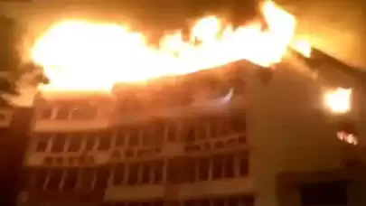 Yeni Delhi’deki otel yangını faciaya dönüştü