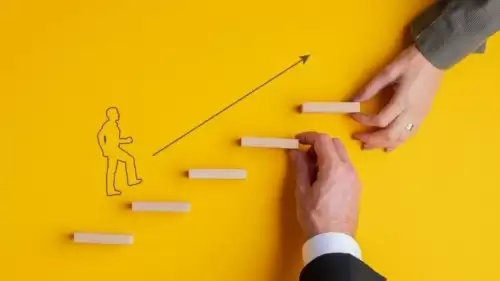 Kişisel Gelişim Kitapları Türkiye'de Popülerliğini Koruyor: Kendini Keşfetmenin Yolları Başucu Kitapları Arasında!