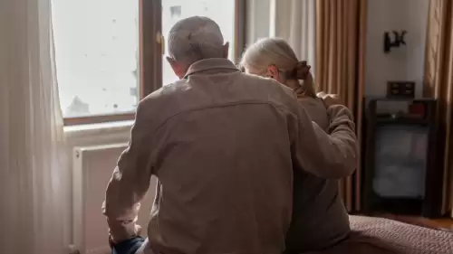 Demansın Sinsi İşareti: Konuşma Esnasında Ortaya Çıkan Belirti!