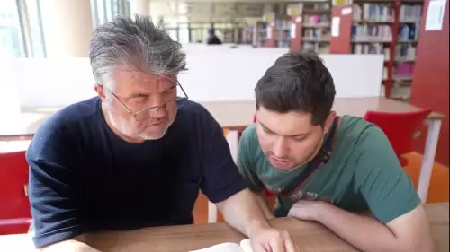Yükseköğretim Kurulu Başkanı Özvar, Uşaklı Asperger Sendromlu Egemen ve babasının eğitim mücadelesini duyurdu.