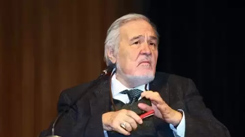 Tarihçi İlber Ortaylı hayatını kaybetti