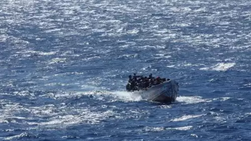 Girit açıklarında göçmen teknesi battı: 22 kişi yaşamını yitirdi