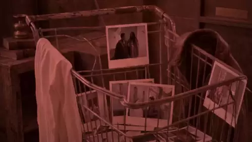 Tiyatroda Hafıza Yolculuğu: "Geçmiş Diye Bir Şey Yok" Sahnelenmeye Başladı