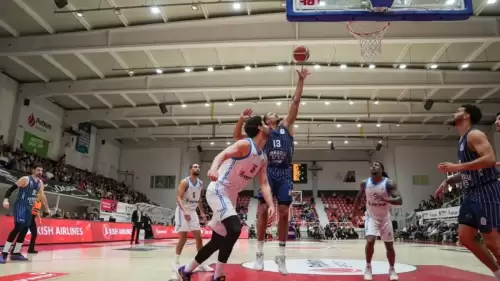 Anadolu Efes'ten Aliağa Petkimspor'a fark: 85-60