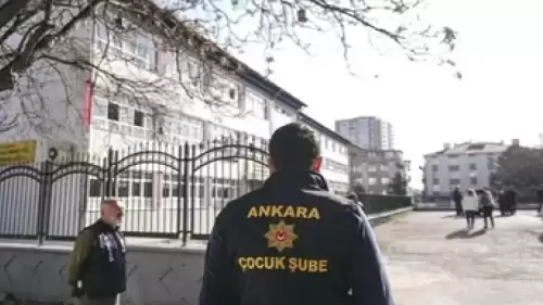 Eğitim kurumlarında yeni nesil güvenlik önlemleri devreye giriyor! Okul girişlerine kurulacak entegre kamera ve turnike sistemleri sayesinde, artık her giriş-çıkış anlık olarak kayıt altına alınacak.