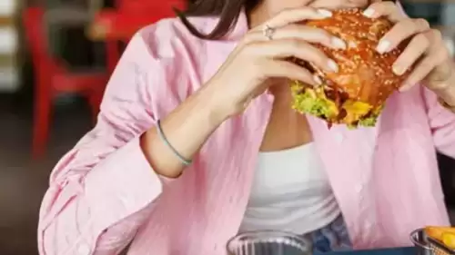 “Kardiyologlardan Kritik Uyarı: Hazır Gıdalar Kalp ve Damar Hastalıklarına Davetiye Çıkarıyor”