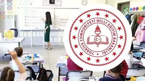 20 Nisan Pazartesi günü okulların açık olup olmayacağı ve öğretmenlerin iş bırakma eylemine devam edip etmeyeceği sorusu gündemde. Sendika açıklamaları ve MEB duyuruları takip ediliyor.