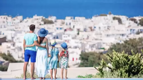 Schengen’siz Tatil Mümkün mü? Yunanistan Kapı Vizesi Hakkında Her Şey