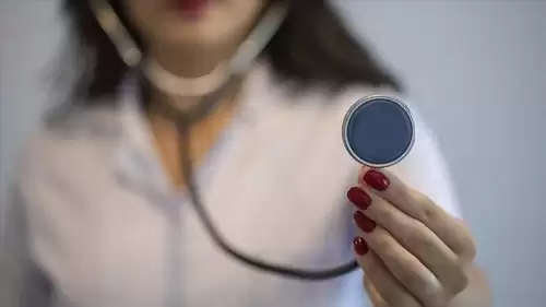 İngiltere’de sağlık çalışanlarından büyük protesto