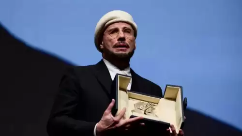 79. Cannes Film Festivali’nde Büyük Sürpriz: John Travolta’ya Onur Palmiyesi!