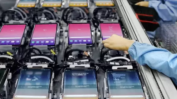 Samsung'un birçok modeli için son büyük güncelleme dağıtımı başladı!
