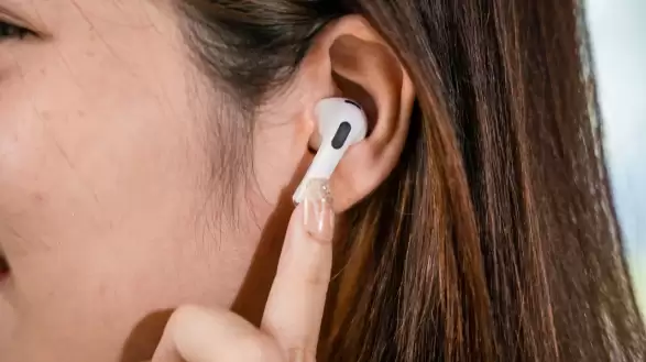 Kulaklık kullanımı hastalık yapabilir: Kendinizi nasıl koruyabilirsiniz?