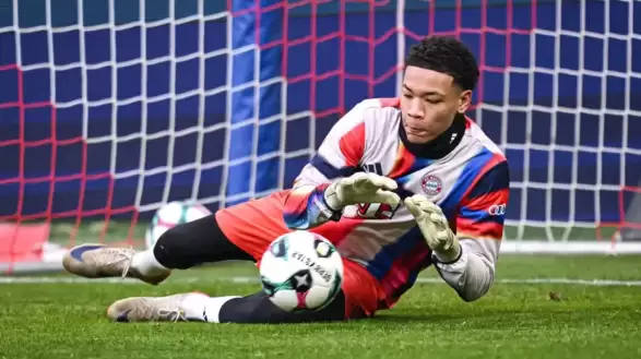 16 yaşındaki eldiven Şampiyonlar Ligi’nde sahne almaya hazırlanıyor!