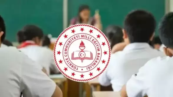 Sınıflar Boş Kaldı, Gözler Bakanlığa Çevrildi! Türkiye Genelinde Eğitim Durdu: Sendikaların İş Bırakma Eylemine Velilerden Tam Destek Geldi! Peki, MEB Neden Resmi Bir Ara Vermedi?