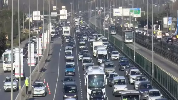 İstanbul’da Trafik Düzenlemesi: Bazı Yollar Geçici Olarak Kapanıyor