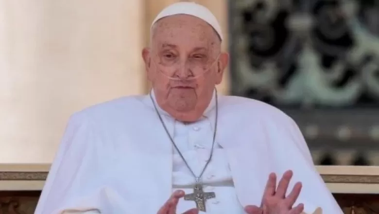 Papa Francis hayata gözlerini yumdu